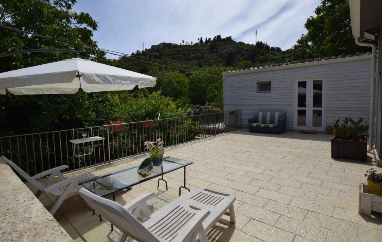 Casa Vacanze Irmino Garden Villa Ragusa Luaran gambar